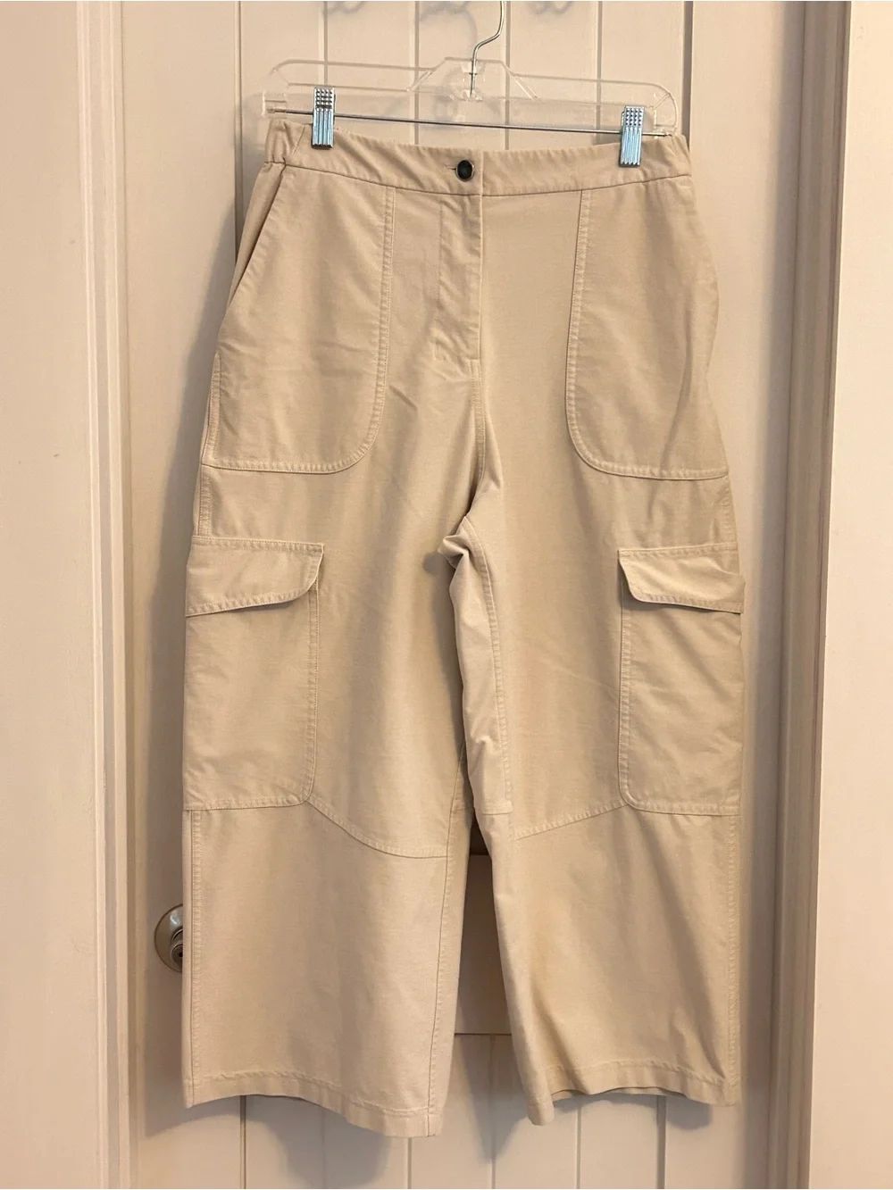 Lululemon Light Utilitech Cargo Pocket High Rise Crop Natural Ivory Size 28
